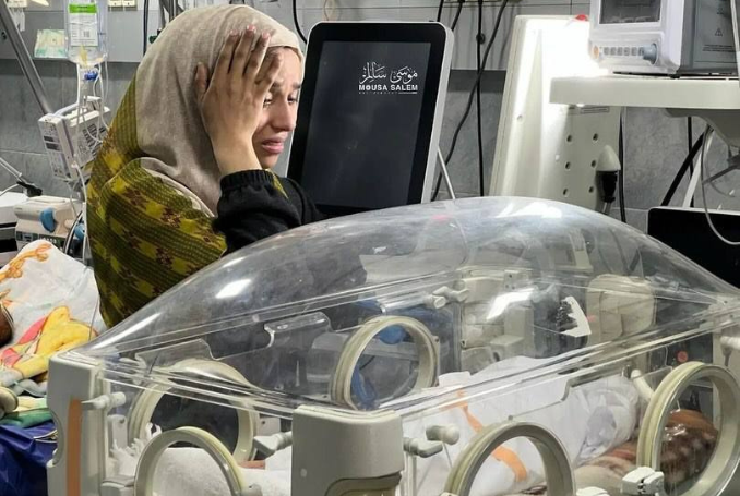 GAZA LIVE BLOG: Starving Palestinians Massacred | Hezbollah Targets Settlements, Military Bases | Israel Bombs Syria – Day 146