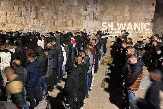 ‘Dangerous Precedent’ – Israel Erects Barbed Wire near Al-Aqsa Mosque